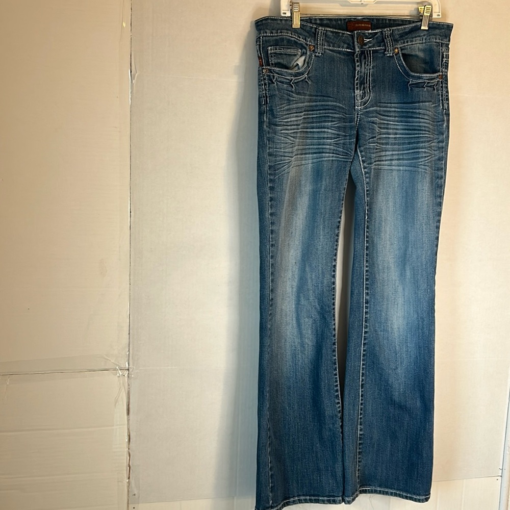 Jeans de Fleur Mid Rise Embroidered Bedazzled Bootcut Denim Jeans Sz 11